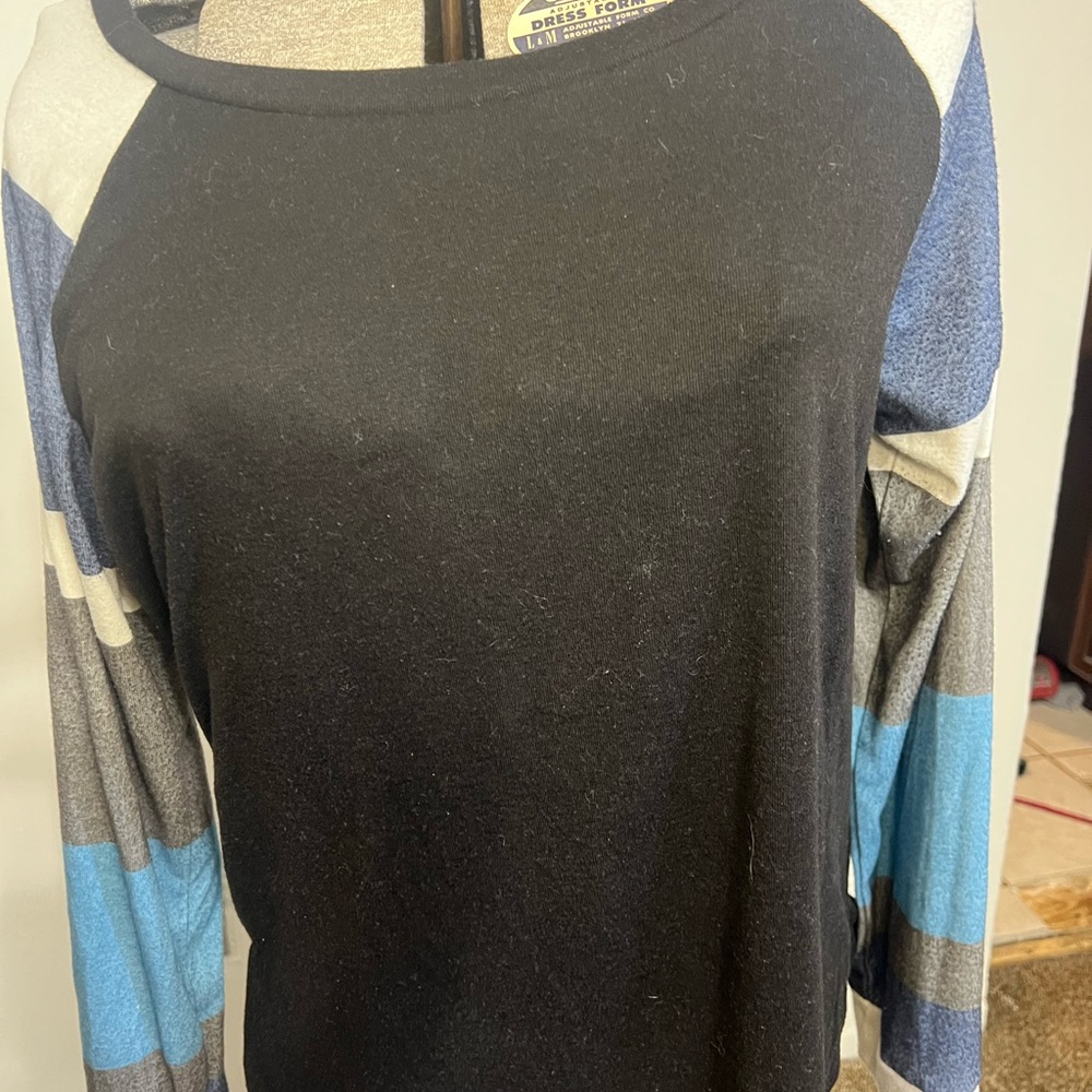 Women's Top Yidarton Long Sleeve Crew  Black, Blue Gray and‎ White Size Large